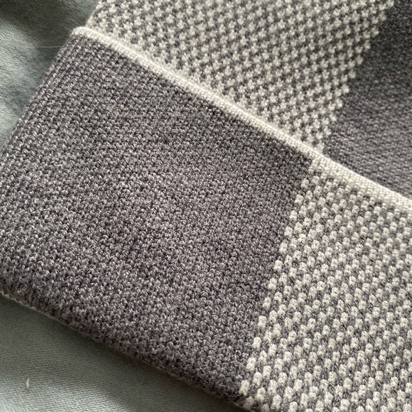 Louis Vuitton Monogram Checkered Hat in Gray and White - Picture 5 of 5